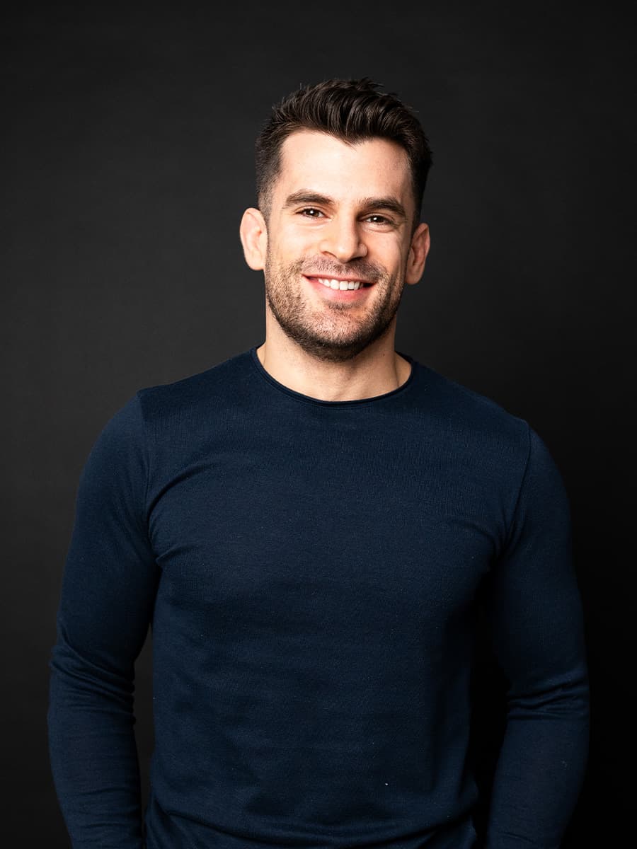 Χάρης Ντεβρεντλής - Editing Director